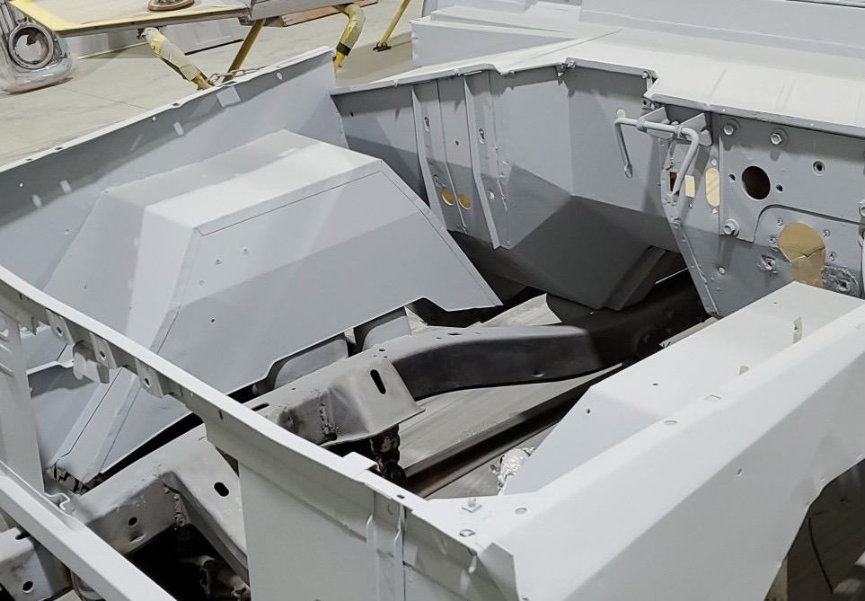 Body tub coated in gray primer