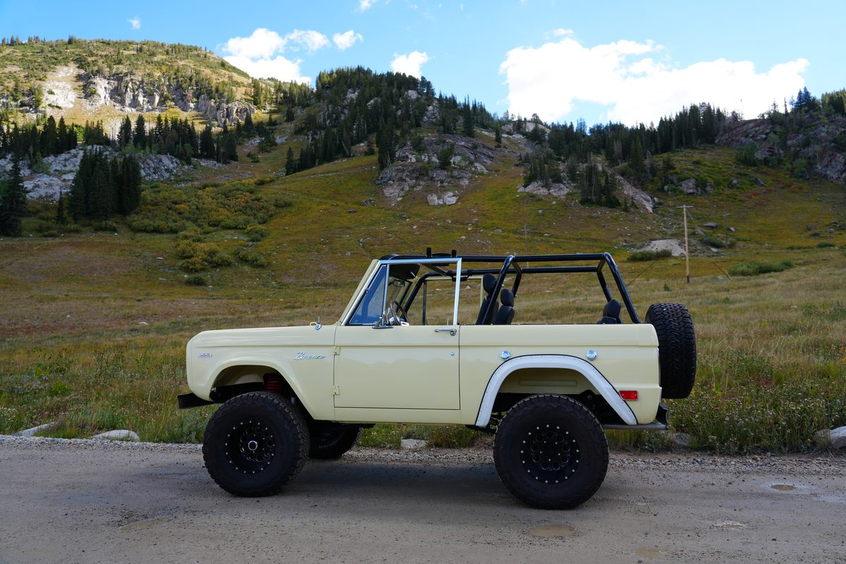 Driver-side profile showing the 3-inch lift, 35-inch BFGoodrich KO2 tires and black wheels